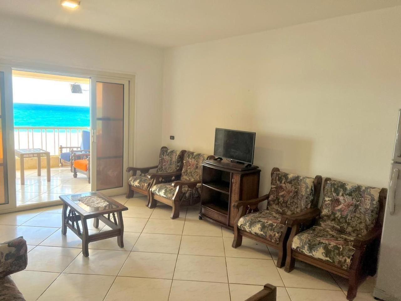 Beachfront Chalet In Green Beach, North Coast Villa El Alamein Rom bilde